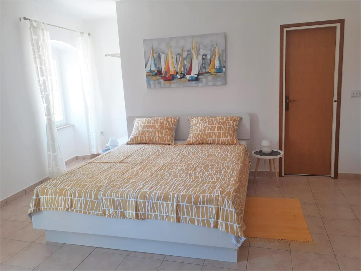 Apartment Zlata Rab Town Eksteriør billede